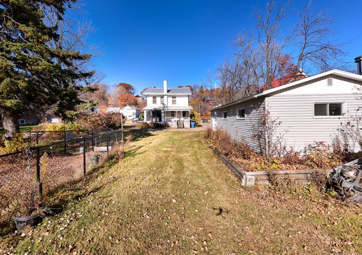 Photographie immobilière — 3760 Bld Ste-Anne, Québec